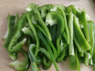 青椒炒肉丝 