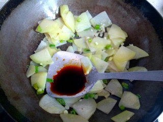 尖椒土豆片小炒肉 