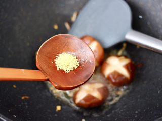 年夜饭必备的香菇油菜 